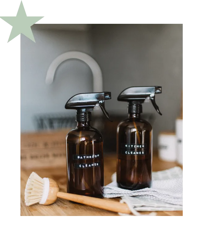 Non-toxic cleaning bottles and natural cleaning products